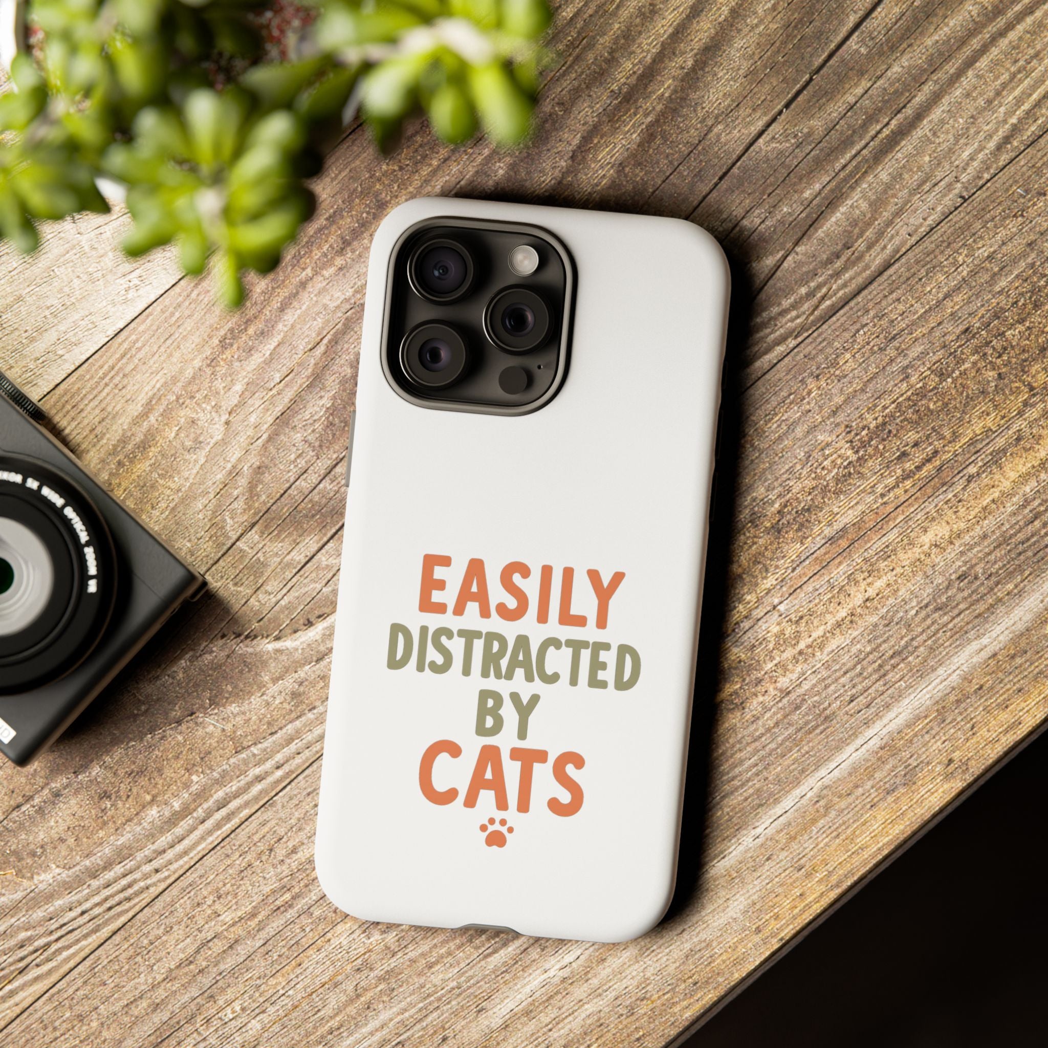 Cattracted Case